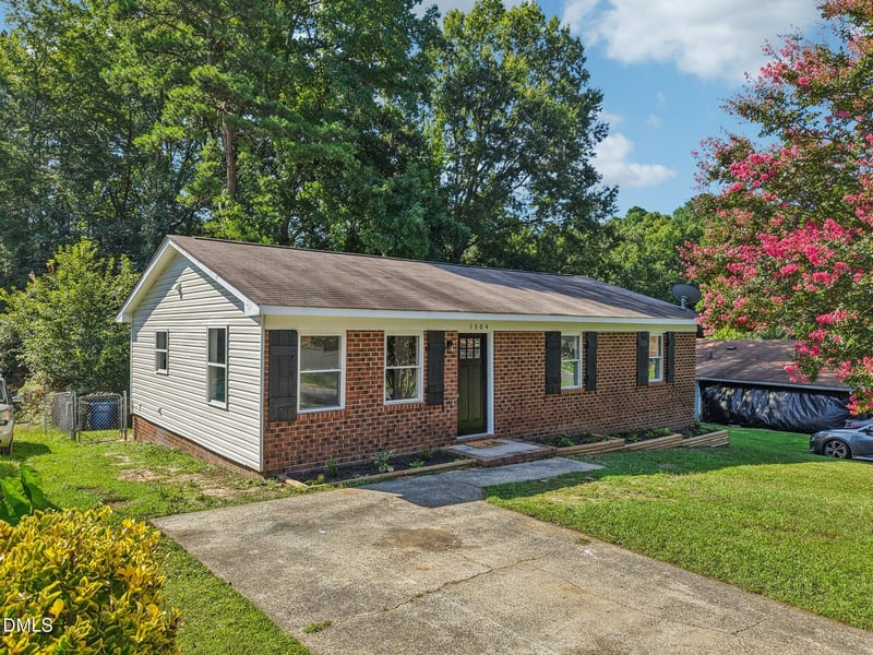 1304 Tralea Dr, Durham, NC 27707
