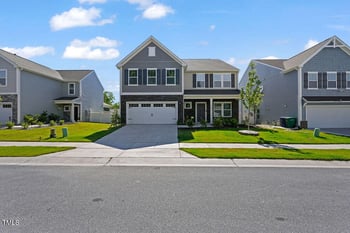 1305 Addison Lake St, Fuquay Varina, NC 27526