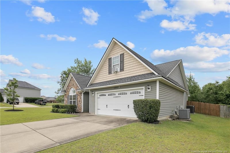 1305 Anhinga Ct, Fayetteville, NC 28306