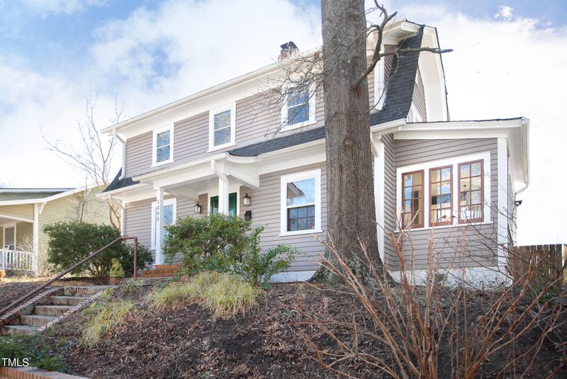 1305 W Chapel Hill St, Durham, NC 27701