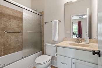 1305 Glennis Ct, Wake Forest, NC 27587