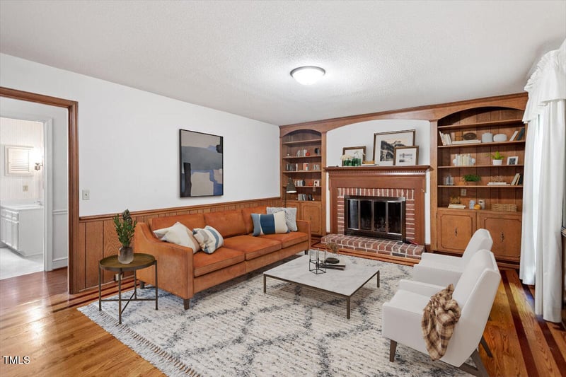 1305 Hampton Valley Rd, Cary, NC 27511