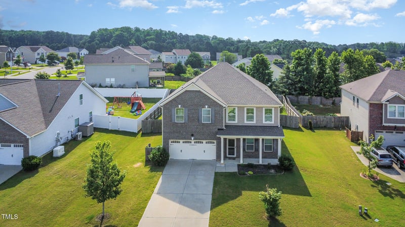 1305 Ivey Grove Ct, Fuquay Varina, NC 27526