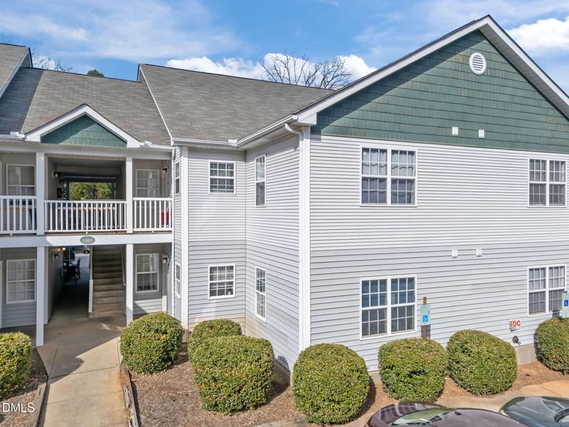 1305 Kent Rd #101, Raleigh, NC 27606