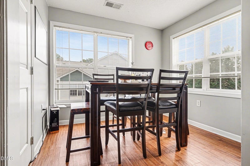 1305 Kent Rd #202, Raleigh, NC 27606