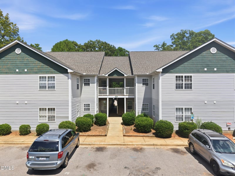 1305 Kent Rd, Raleigh, NC 27606