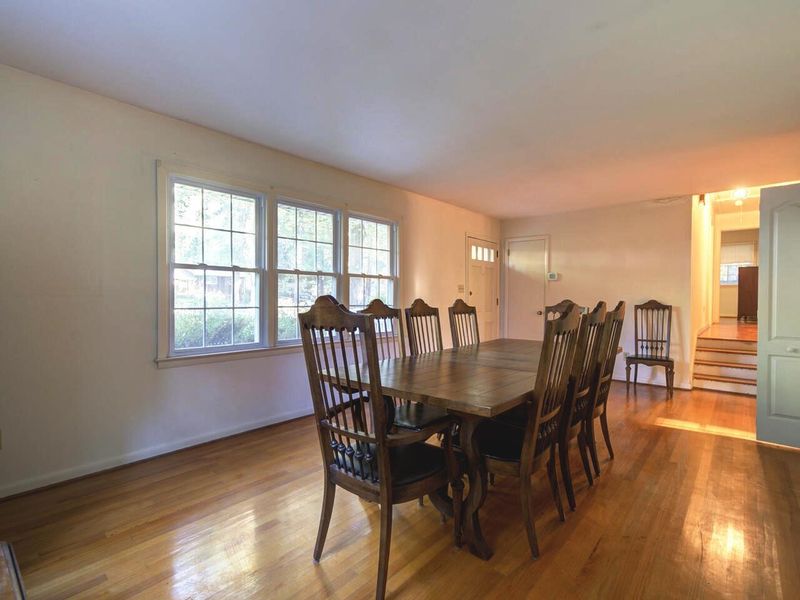 1305 Kingston Ridge Rd, Cary, NC 27511