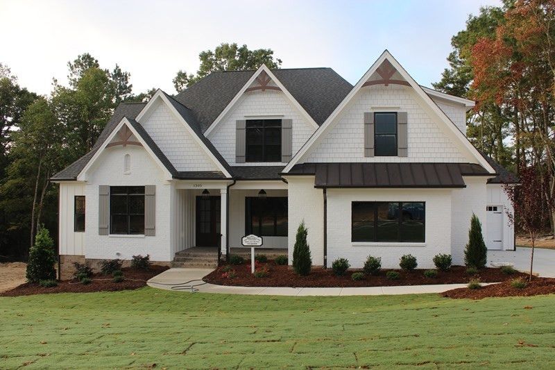 1305 Mackinaw Dr, Wake Forest, NC 27587