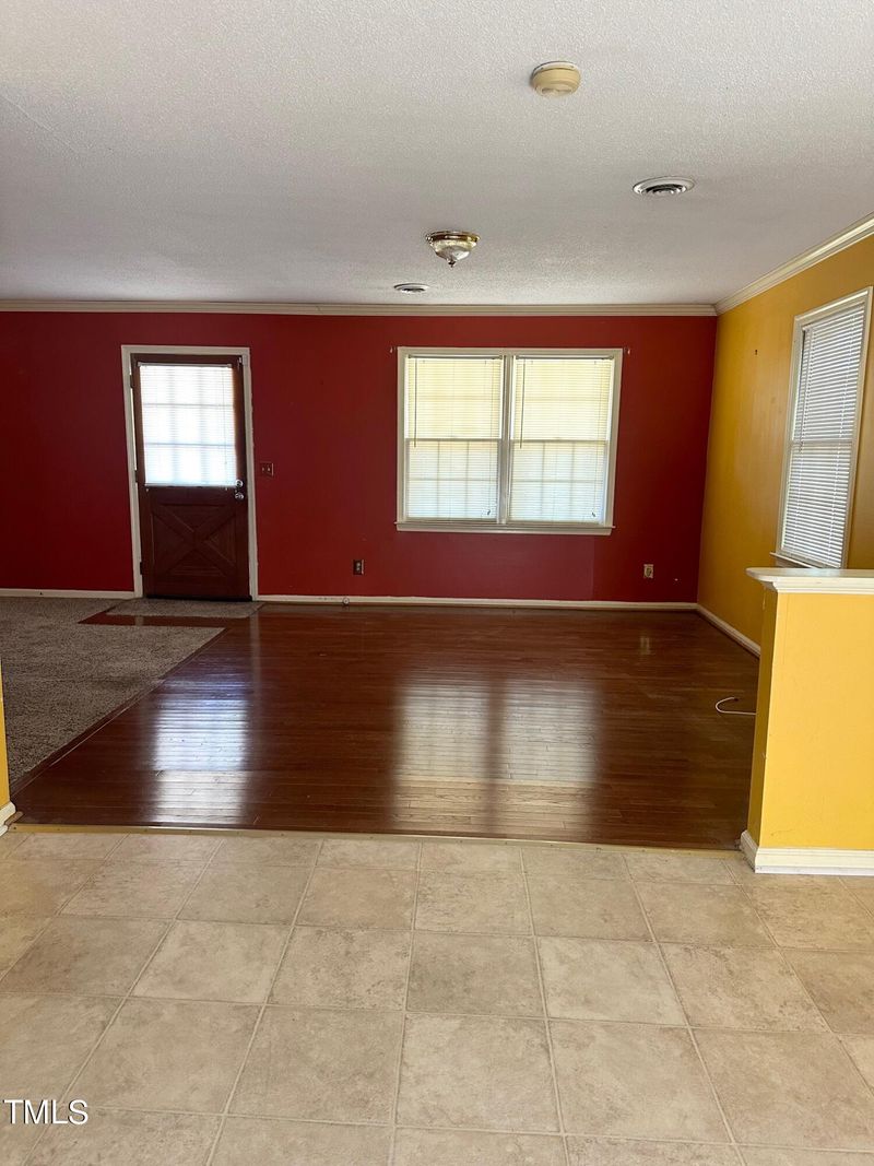 1305 W Pearsall St, Dunn, NC 28334
