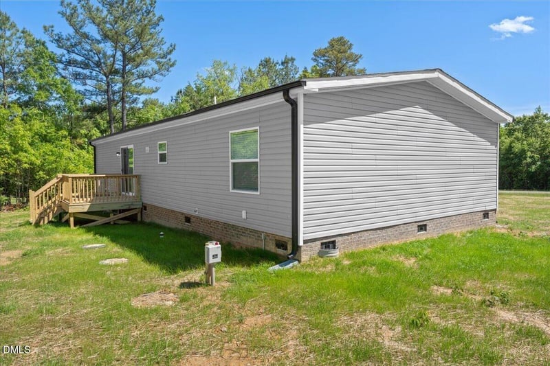 1305 Schloss Rd, Louisburg, NC 27549