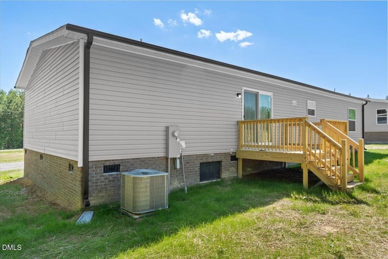 1305 Schloss Rd, Louisburg, NC 27549