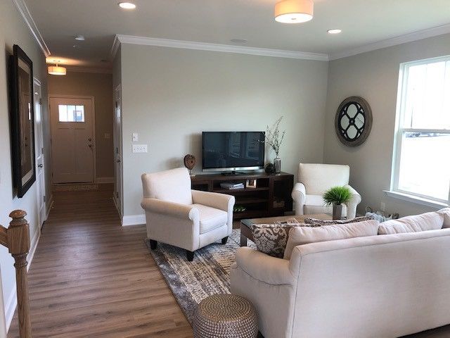 1305 Scholar Dr #27, Durham, NC 27703
