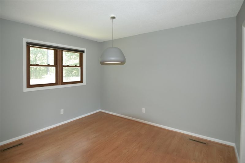 1305 Shadyside Dr, Raleigh, NC 27612