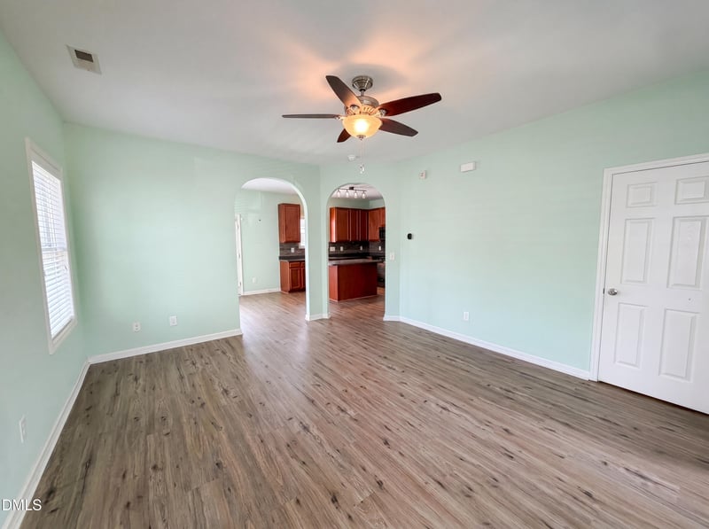 1305 Silver Dr, Mebane, NC 27302