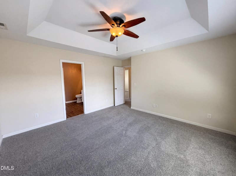 1305 Silver Dr, Mebane, NC 27302