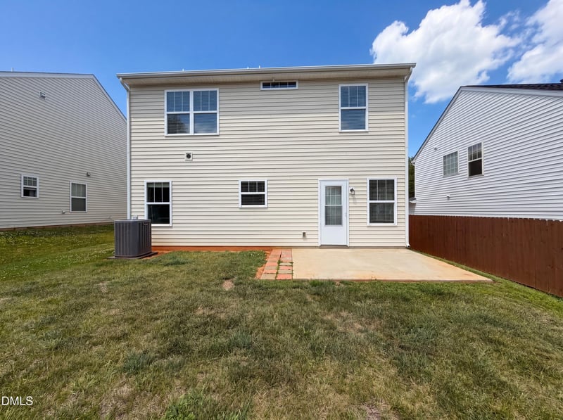 1305 Silver Dr, Mebane, NC 27302