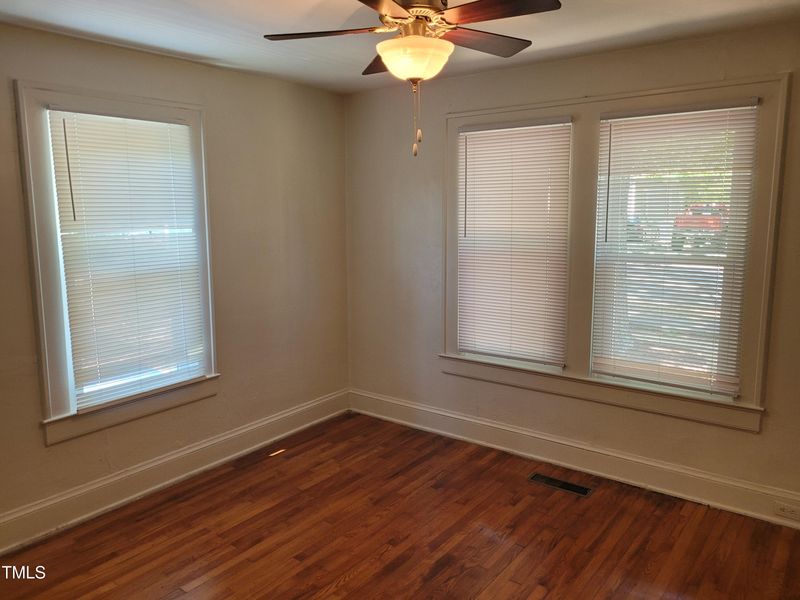 1306 Clarendon St, Durham, NC 27705