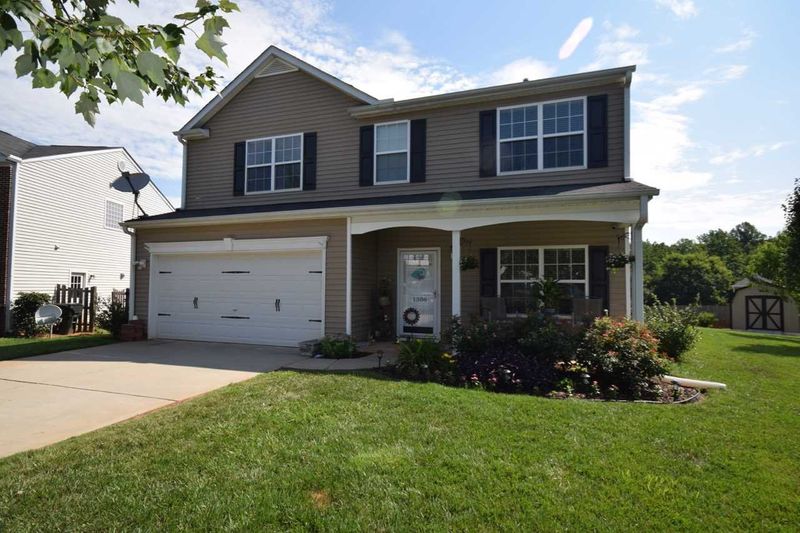 1306 Crystal Skye Ct, Burlington, NC 27215