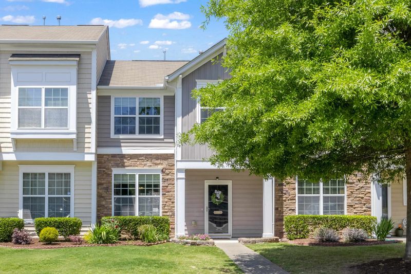 1306 Denmark Manor Dr, Morrisville, NC 27560