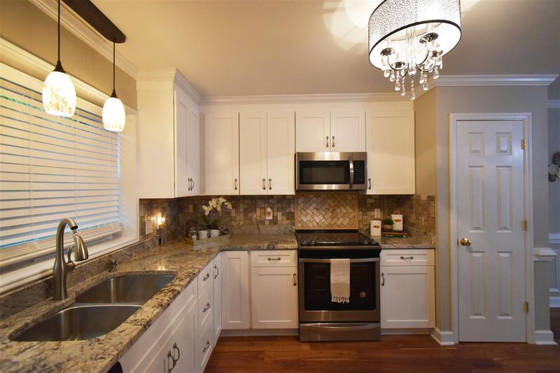 1306 Garden Crest Cir, Raleigh, NC 27609