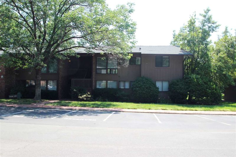 1306 Oak Tree Dr #13, Chapel Hill, NC 27517