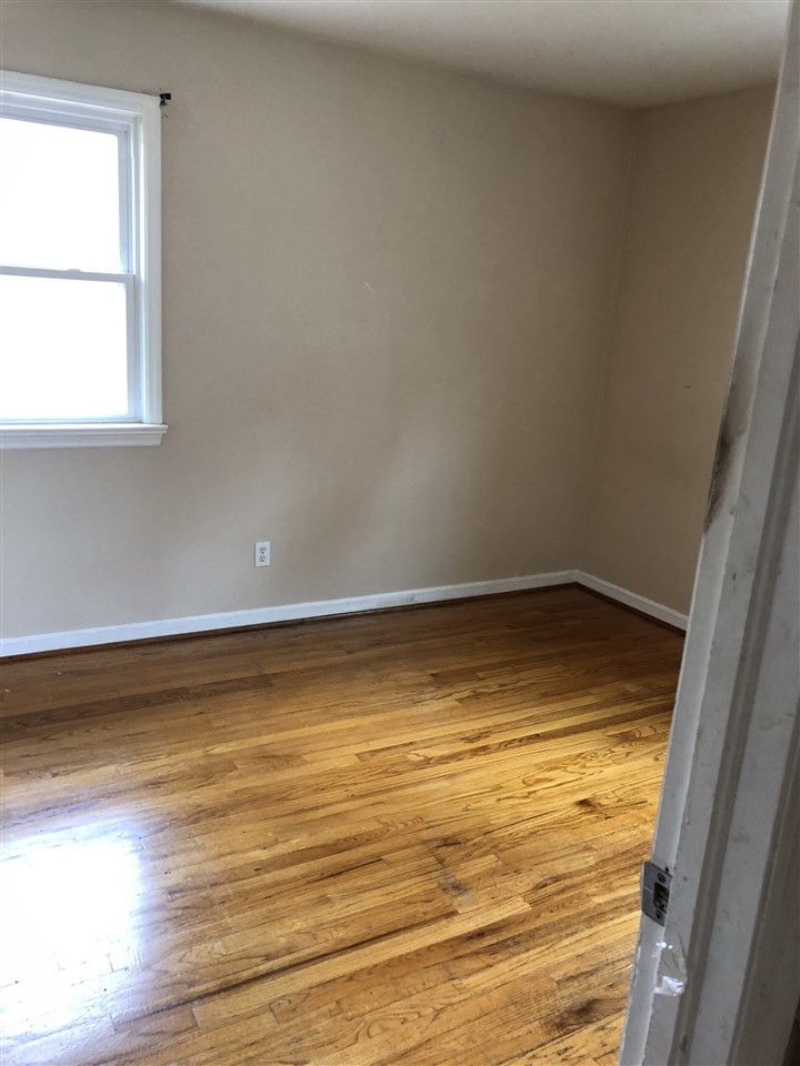1306 Pineview Dr, Garner, NC 27529