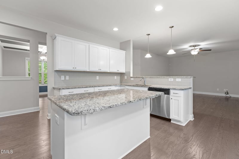 1306 Sourwood Dr, Wake Forest, NC 27587