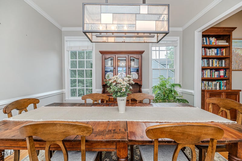 1307 Chenworth Dr, Apex, NC 27502