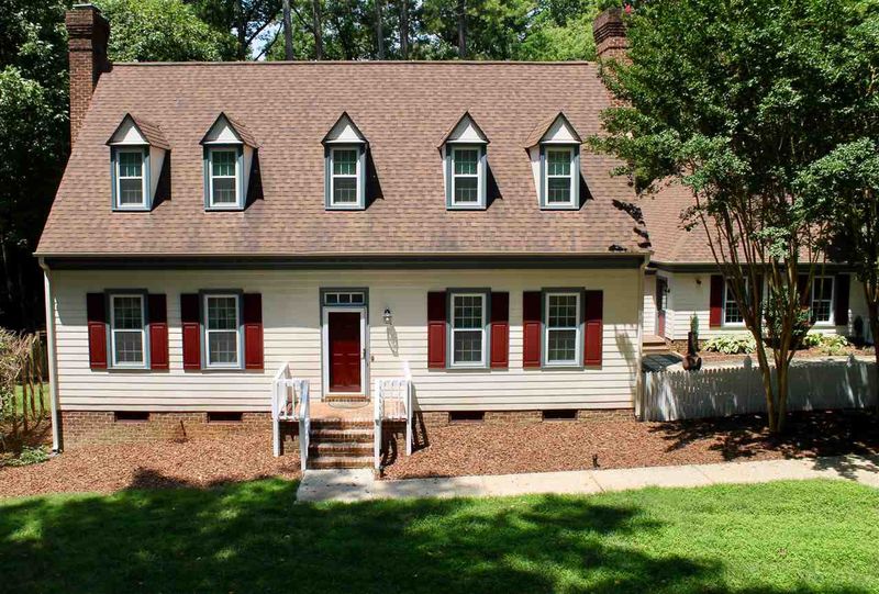 1307 Salem Ln, Chapel Hill, NC 27516