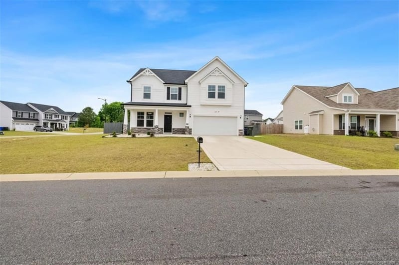 1307 Water Leaf Dr, Fayetteville, NC 28314