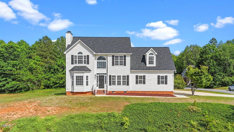 1308 Aspen Falls Ct, Willow Springs, NC 27592