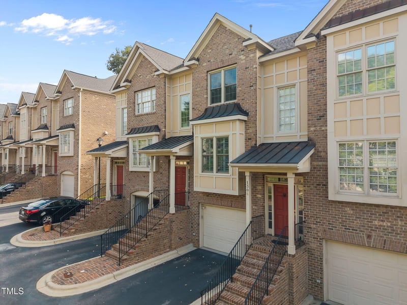 1308 Cameron View Ct, Raleigh, NC 27607