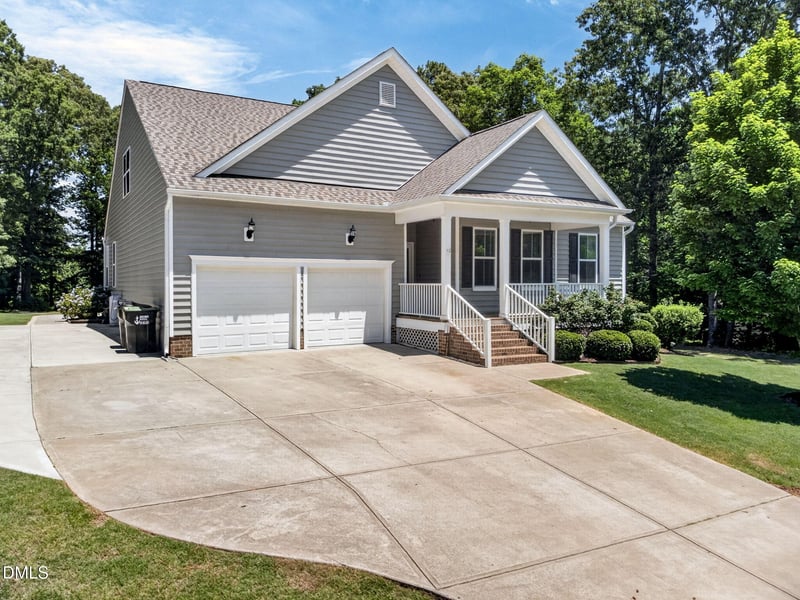 1308 Double Oak Ln, Willow Springs, NC 27592