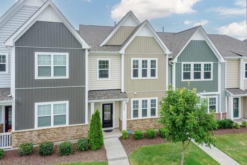 1308 Farm Pond Trl, Durham, NC 27703