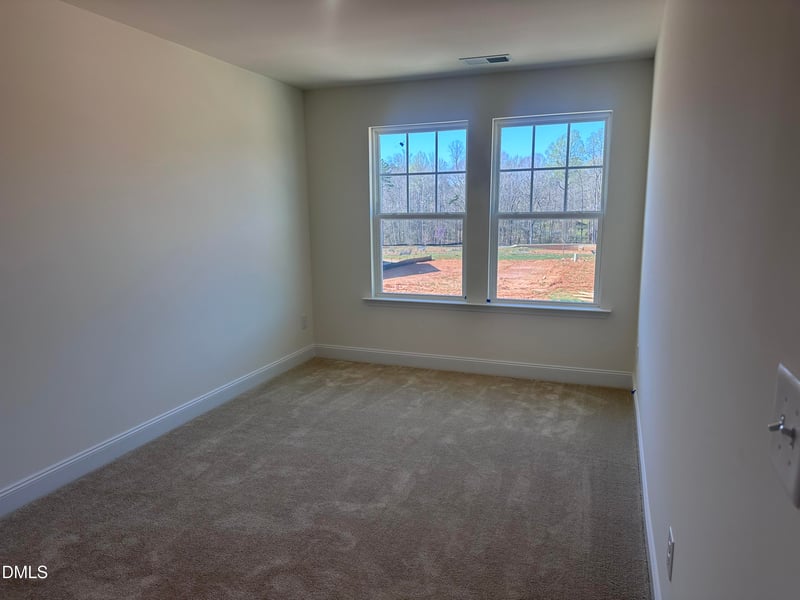 1308 Hammond Dr, Mebane, NC 27302