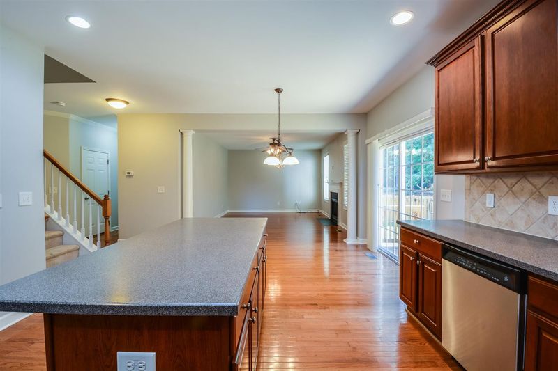 1308 Lindenberg Sq, Wake Forest, NC 27587