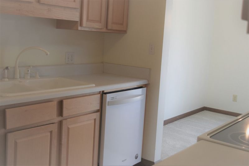 1308 Rothes Rd, Cary, NC 27511