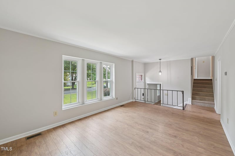 1308 Swallow Dr, Raleigh, NC 27606