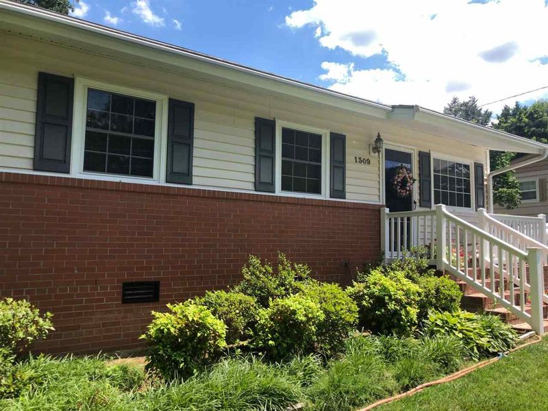 1309 Kelly Rd, Garner, NC 27529