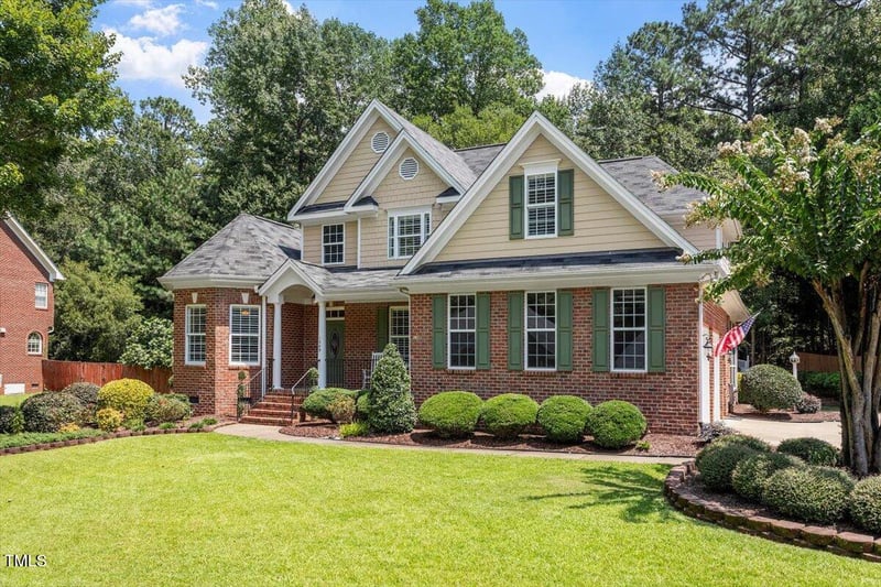 1309 Old Regent Dr, Fuquay Varina, NC 27526