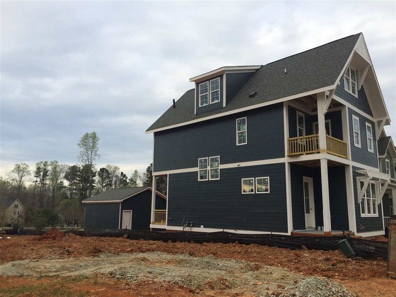 131 Airlie Dr, Chapel Hill, NC 27516