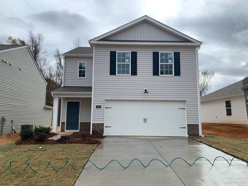 131 Bay Laurel Dr, Sanford, NC 27332