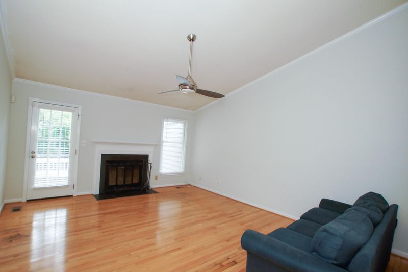 131 Boldleaf Ct, Cary, NC 27513