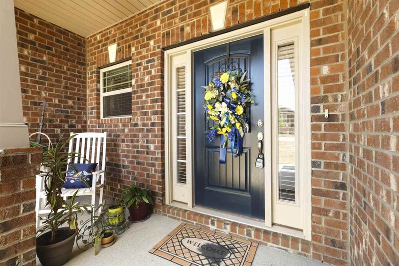 131 Colonade Ct, Benson, NC 27504