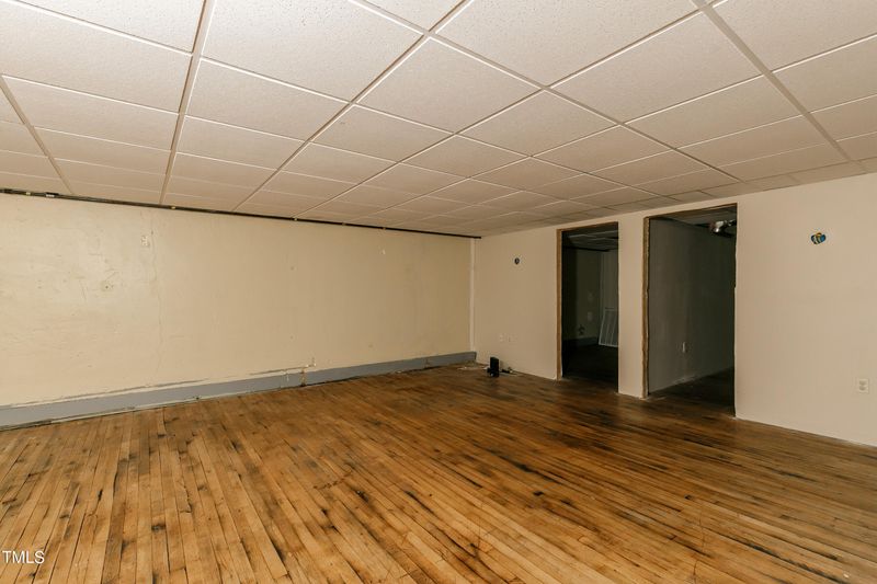 131 W Davis St, Burlington, NC 27215