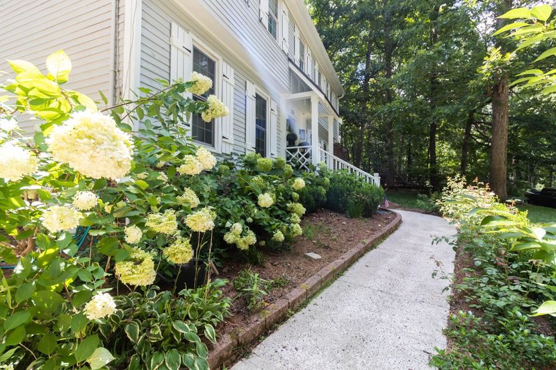 131 Dogwood Ln, Wake Forest, NC 27587
