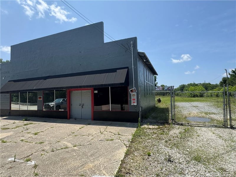 131 Dunn Rd, Fayetteville, NC 28312