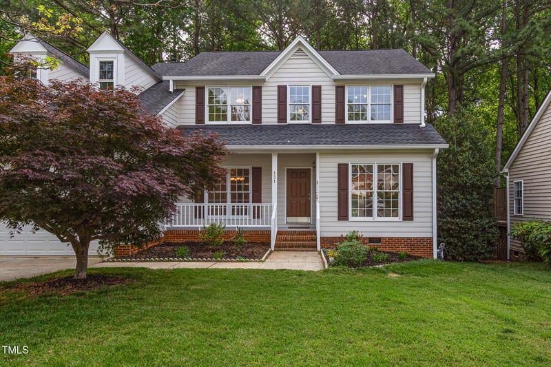 131 Longbridge Dr, Cary, NC 27518