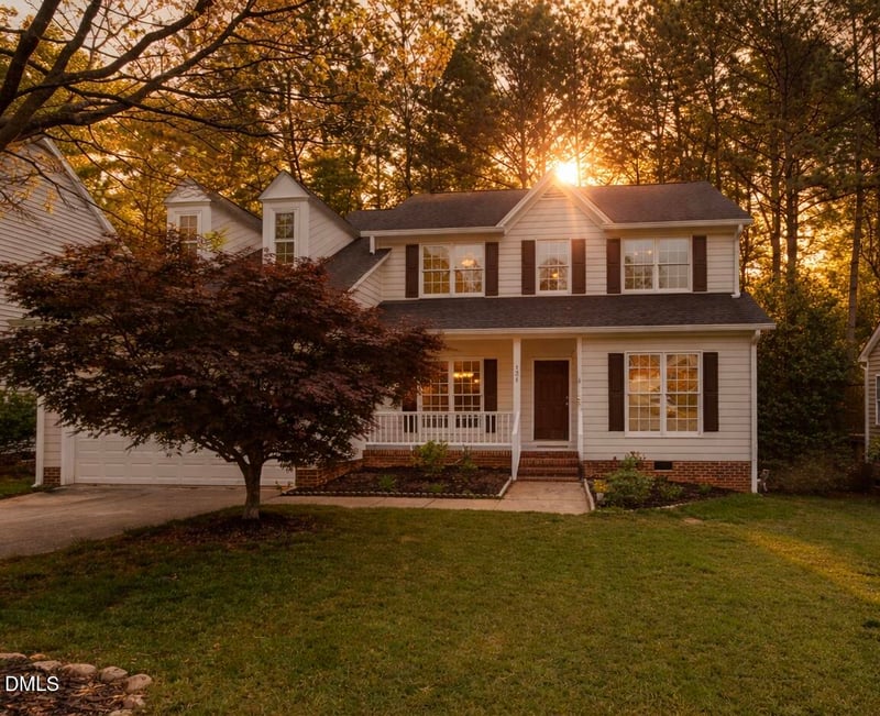 131 Longbridge Dr, Cary, NC 27518