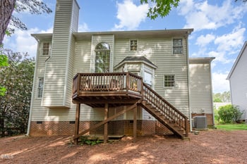 131 Longbridge Dr, Cary, NC 27518